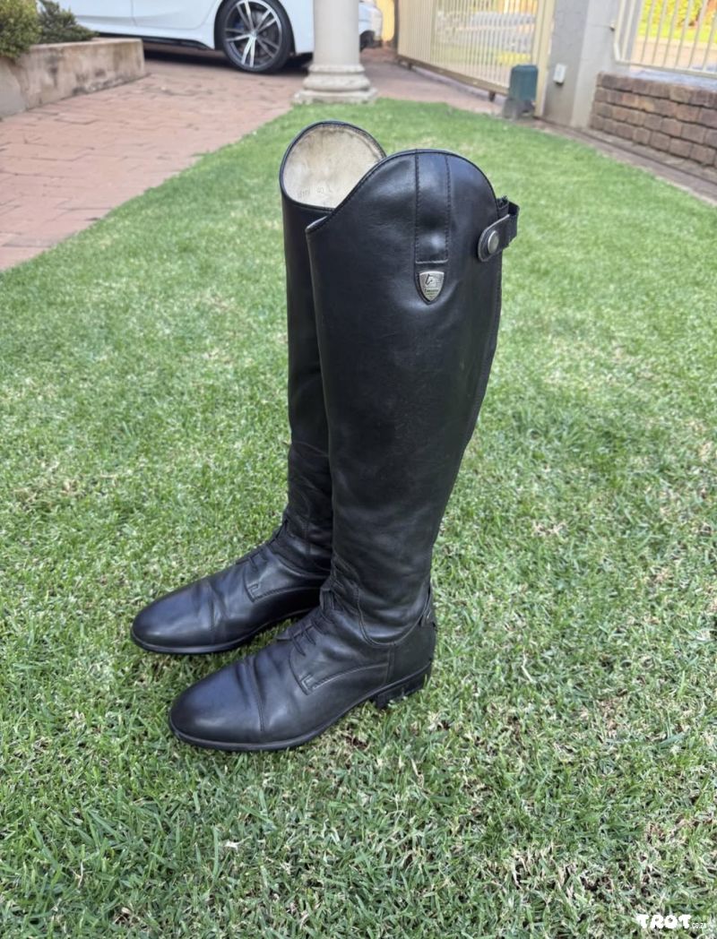 Tattini tall boots